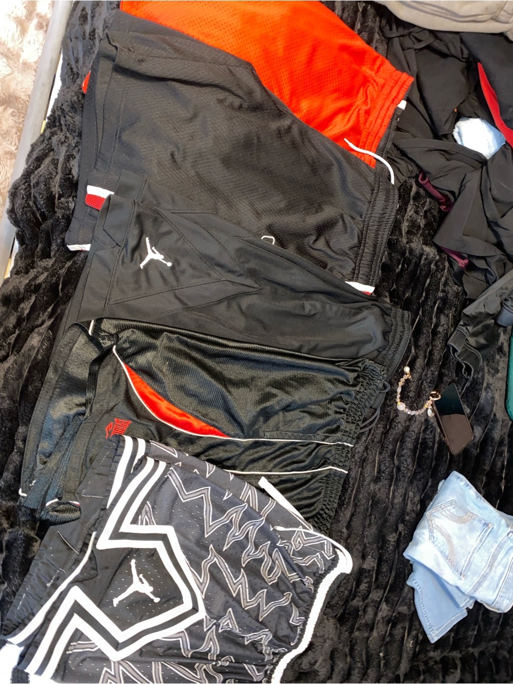 5 pair men's basketball shorts